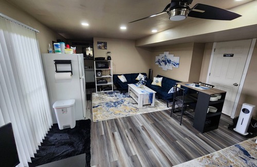 Aurora Apartment | Basement Studio with private Entrance within walking distance from Gaylord hotel