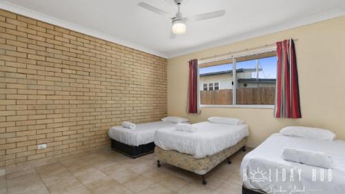 Woorim House | Basic Beachside Hideaway