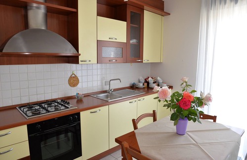 Arezzo Apartment | Basic two-room apartment in the city center with kitchen and private parking