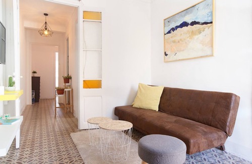 el Fort Pienc Apartment | Basic well-located Sagrada Familia Apt SF5