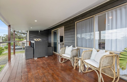 St. Georges Basin House | Basin Abode - Water views & pet friendly