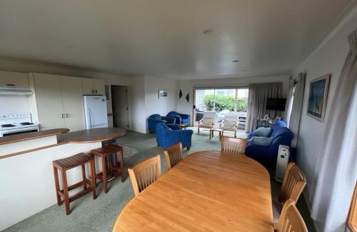 Whangamata House | Baskervilla - Whangamata Holiday Home