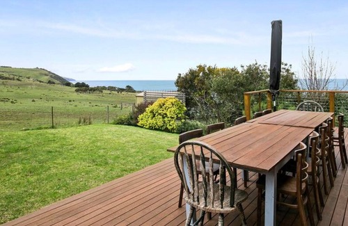 Skenes Creek House | BASS RETREAT - wifi, views, linen included