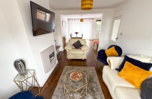 Farnborough and Crofton Apartment | Bassetts House - Contractor ready!