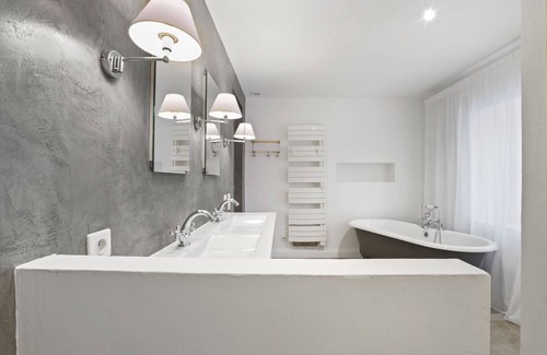 La Roque-sur-Pernes Other | Bastide 350m² renovated, magnificent view of Provencal village