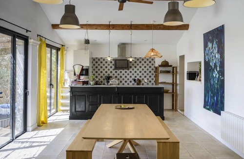 Lauris Villa | Bastide dou Pastre : Family friendly house with amazing view