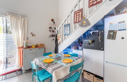 Aubignan Villa | Bastidon at the foot of Ventoux with shared swimming pools and Wi-Fi