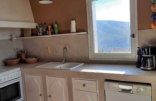 Mollans-sur-Ouveze House | Bastidon hamlet scrubland;