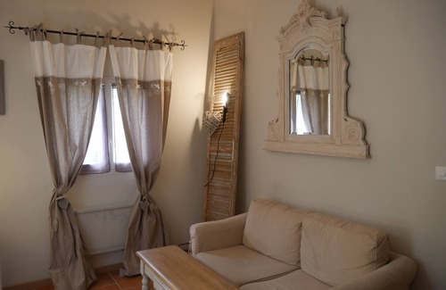 Cuges-les-Pins House | Bastidon independent romantic atmosphere