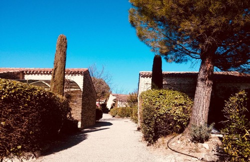 Gordes House | Bastidon overlooking Gordes, terrace and swimming pool
