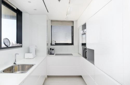 Bat Yam Apartment | Bat Yam Luxury Apt Terrace & Sea View by FeelHome