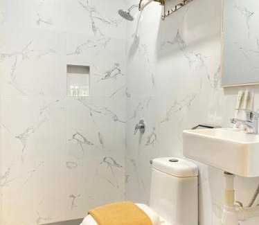 Lubuk Baja Hotel | BATAM 1 HOTEL