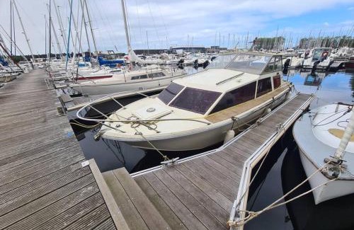 Ouistreham Boat Rental | Bateau