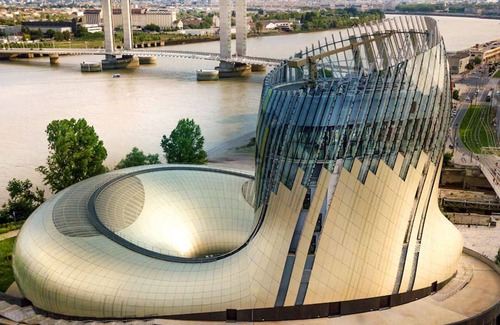 Bassins a Flot House | Bateau le New York, un logement sur le port de Bordeaux