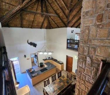Bela-Bela House | Bateleur Lodge, Mabalingwe