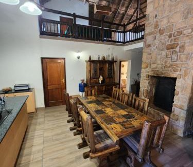 Bela-Bela House | Bateleur Lodge, Mabalingwe