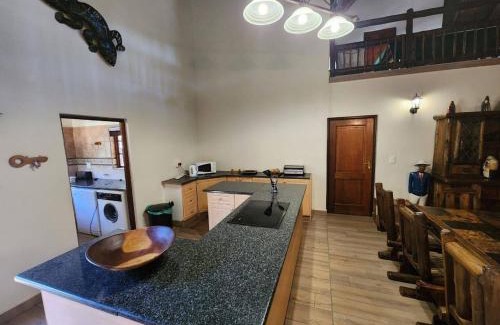 Bela-Bela House | Bateleur Lodge, Mabalingwe