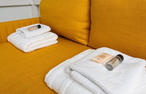 Epinettes Apartment | Batignolles: Fully Equipped Studio