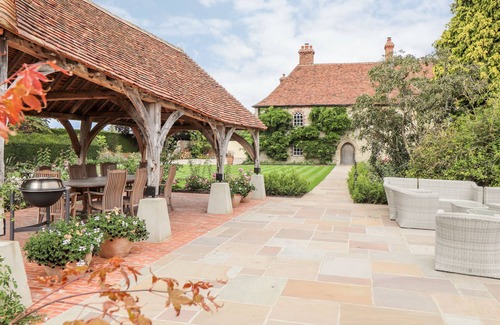 Maidstone Cottage | Battel Hall