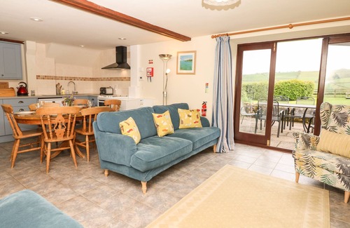 Colyton Cottage | BATTENS, pet friendly, country holiday cottage in Colyton