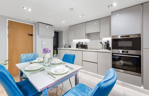 Shaftesbury Apartment | Battersea Area - Apartment - Sleeps6 - City Centre