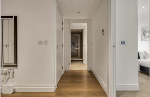 Nine Elms Apartment | Battersea Power Station 2BR 2BA Riverside
