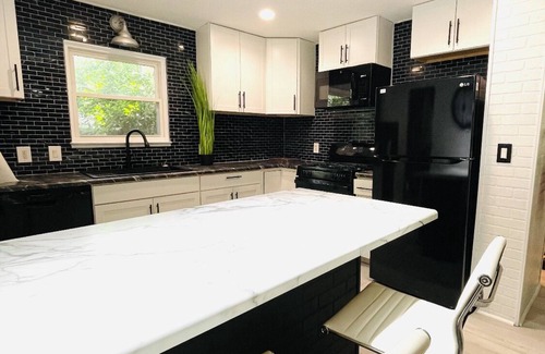 Smyrna House | Battery Atlanta/Truist Park Area - Modern 3 Bedroom Townhouse