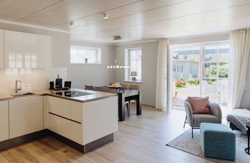 Westerland Apartment | Bäum Hüs A - space for up to 6 people - Sylt at a high level - directly on the