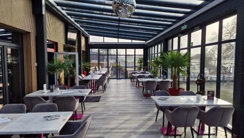 Baumberg Hotel | Baumberger Rheinterrassen