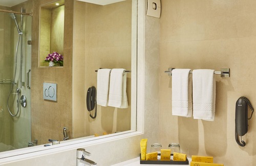 Vile Parle East Hotel | Bawa International