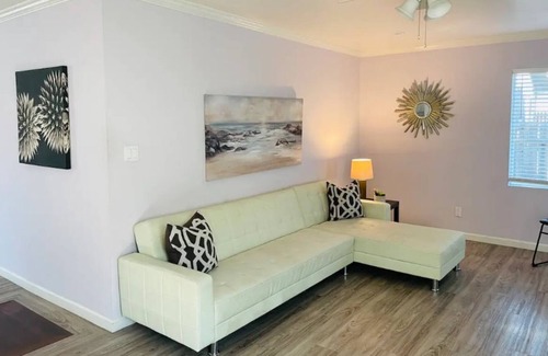 Concord House | Bay Area Family 3bedroom 2 bathroom Concord Oasis!