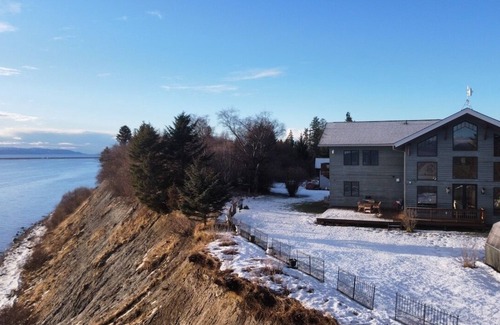 Homer House | Bay Bluff Haven: Ocean, Glacier, & Wildlife View
