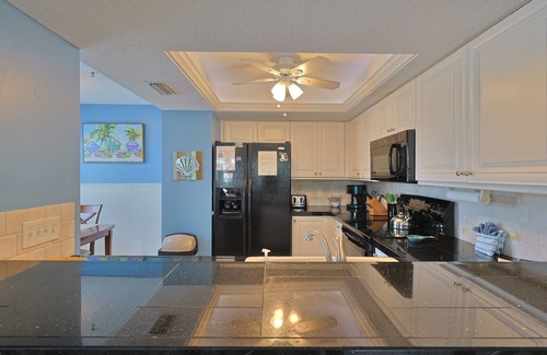 Siesta Key Condo | Bay Breezy condo with Beach access