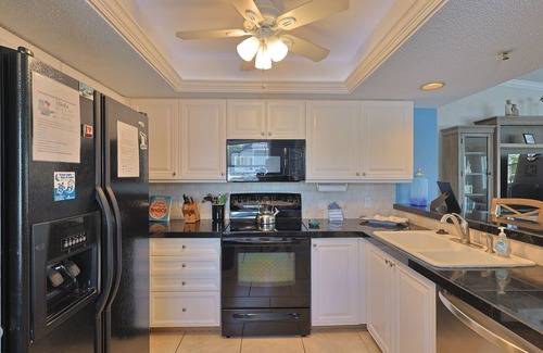 Siesta Key Condo | Bay Breezy condo with Beach access