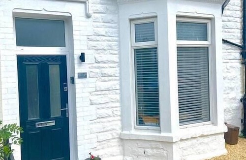 Grangetown Apartment | Bay City Studio Apartment in Cardiff
