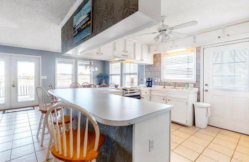 Indian Bay House | Bay Dream Believer