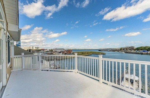 Atlantic City House | Bay Front Property with 360 Degree Water Views