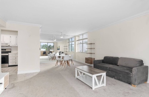 Bay Harbor Islands Apartment | Bay Harbor Sunset Apt 3C