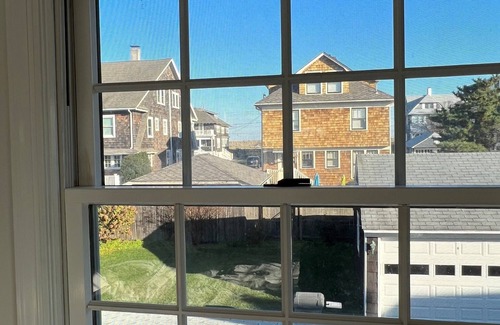 Avon House | Bay Head Colonial - around the corner from the beach!