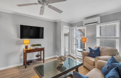 Avon Apartment | Bay Head Condo! One bedroom with Guest room + 3 homes from Ocean!