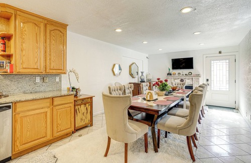 Hercules House | Bay & Hill Views: Modern Hercules Home