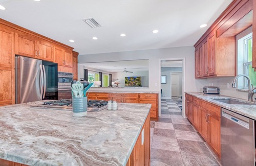 Bay Isle House | Bay Isle Bliss | Pet Friendly 🐶 w/Private Pool, Spa, Putting Green and Walk to Shell Beach