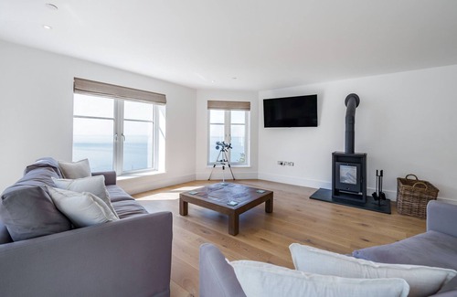 Lynmouth Apartment | Bay Point - Three Bedroom Apartment With Breathtaking sea and Mountainous Views