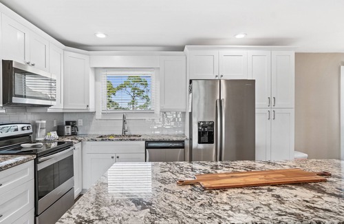Upper Grand Lagoon House | Bay Point Villa 453 – Pet Friendly, Golf, Marina, Near Beach, Family Friendly