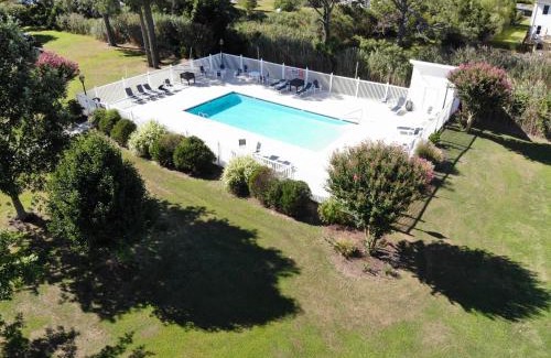 Chincoteague House | Bay Pony