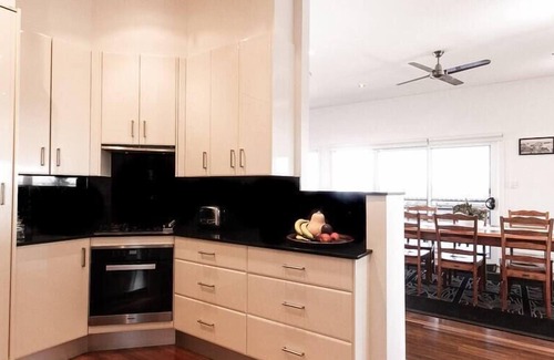 Yamba Apartment | BAY PROPERTIES | Yamba Sunsets