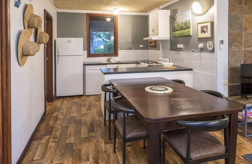 Quindalup House | Bay Shack is PET FRIENDLY, across from beach.