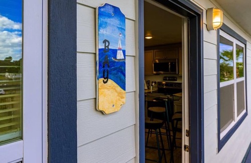 Smith's Memento Apartment | BAY SUITE- 5 MIN WALK TO BEACH