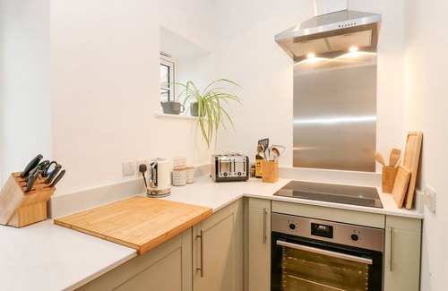 Richmond House | BAY TREE COTTAGE, pet friendly, character holiday cottage in Richmond