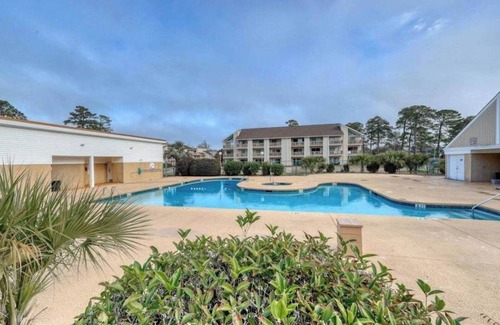Little River Apartment | Bay Tree cozy studio with pool